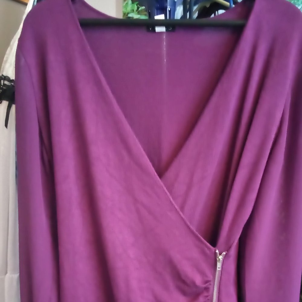 Venus blouse with sheer sleeves size small